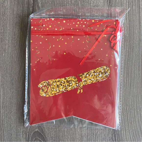Red And Gold Graduation Party Supply Pack serves 16 - Picture 5 of 7